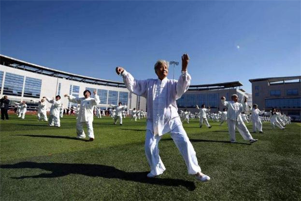 來月經(jīng)能練八段錦嗎 女生適合練八段錦嗎 來月經(jīng)能練八段錦嗎 女生適合練八段錦嗎