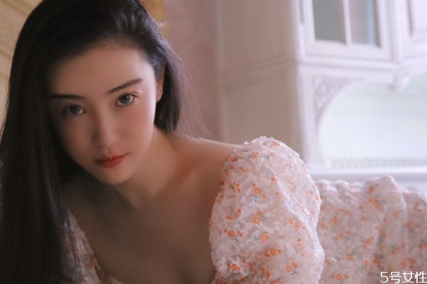 掛女朋友電話(huà)很?chē)?yán)重嗎 掛女朋友電話(huà)她生氣了怎么辦 掛女朋友電話(huà)很?chē)?yán)重嗎 掛女朋友電話(huà)她生氣了怎么辦