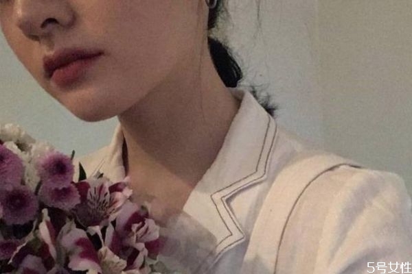 男人先掛電話就不愛嗎 男人掛電話快代表什么 男人先掛電話就不愛嗎 男人掛電話快代表什么