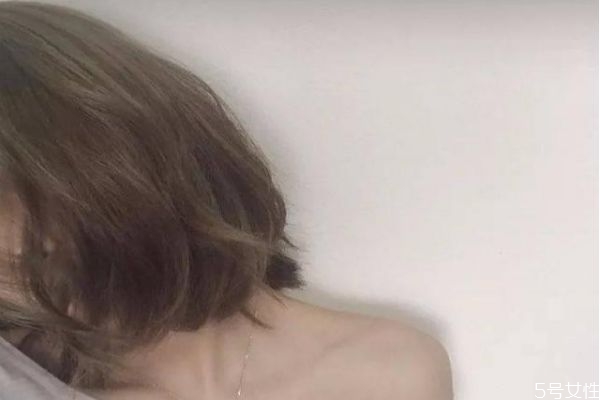 第一次染頭發(fā)什么顏色好 四款自然系發(fā)色推薦 第一次染頭發(fā)什么顏色好 四款自然系發(fā)色推薦