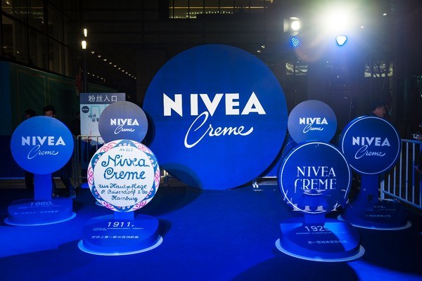 常見含乙二醇的護(hù)膚品有哪些 含乙二醇的護(hù)膚品有什么危害嗎 常見含乙二醇的護(hù)膚品有哪些 含乙二醇的護(hù)膚品有什么危害嗎