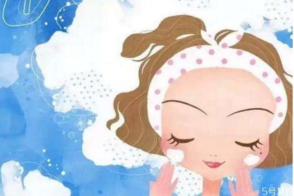 為什么一些護膚品里會有酒精呢 護膚品含酒精好嗎 為什么一些護膚品里會有酒精呢 護膚品含酒精好嗎