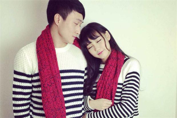 父母反對姐弟戀怎么辦 父母反對的姐弟戀還要堅持嗎 父母反對姐弟戀怎么辦 父母反對的姐弟戀還要堅持嗎