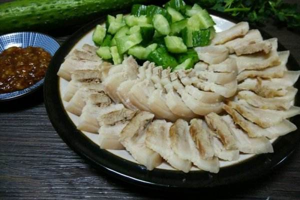 白肉要煮多長(zhǎng)時(shí)間 白肉怎么煮才好吃