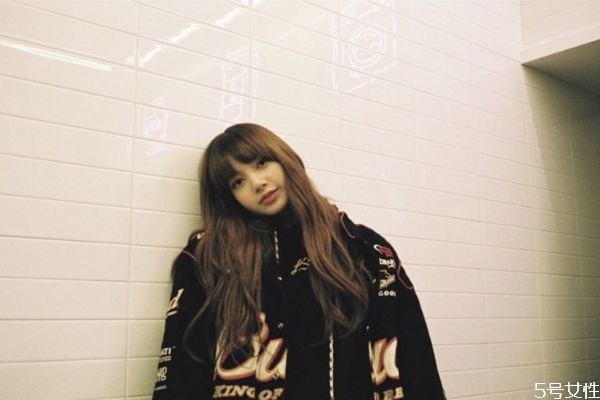 第一次跟女友接吻怎么做 第一次和女友接吻需要多長時(shí)間 第一次跟女友接吻怎么做 第一次和女友接吻需要多長時(shí)間