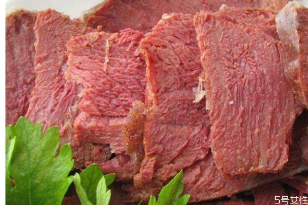 駱駝肉的熱量高嗎 駱駝肉的的熱量有多少呢 駱駝肉的熱量高嗎 駱駝肉的的熱量有多少呢