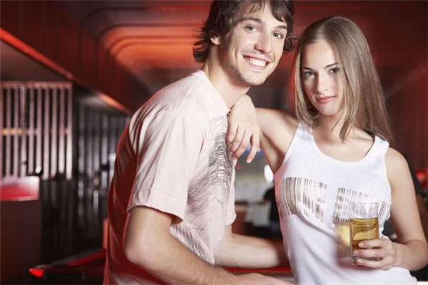 戀愛中的雙重標準有哪些 戀愛雙標是什么意思 戀愛中的雙重標準有哪些 戀愛雙標是什么意思