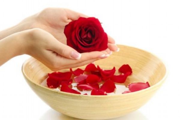 手部護(hù)理需要注意什么呢 手部護(hù)理正確做法是什么呢 手部護(hù)理需要注意什么呢 手部護(hù)理正確做法是什么呢