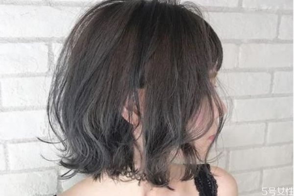 經(jīng)常梳頭發(fā)好嗎 多梳頭有助生發(fā)嗎 經(jīng)常梳頭發(fā)好嗎 多梳頭有助生發(fā)嗎