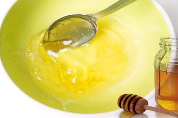 怎樣用蜂蜜洗臉美容 蜂蜜洗臉的注意事項(xiàng)有哪些 怎樣用蜂蜜洗臉美容 蜂蜜洗臉的注意事項(xiàng)有哪些