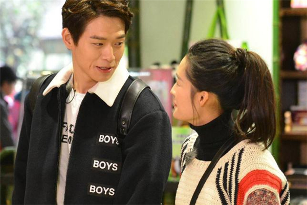 舔狗和深情有什么區(qū)別 舔狗和暖男的區(qū)別 舔狗和深情有什么區(qū)別 舔狗和暖男的區(qū)別