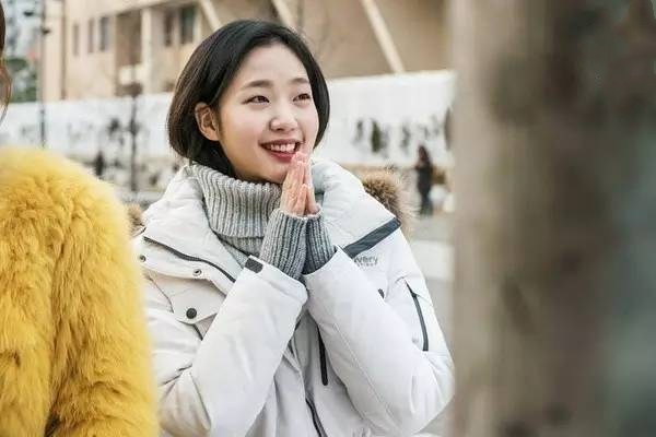 什么人適合穿高領毛衣 毛衣穿搭禁忌 什么人適合穿高領毛衣 毛衣穿搭禁忌