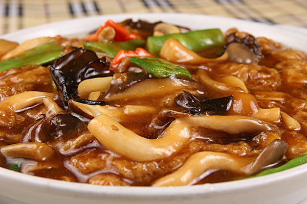 常吃的菌菇有哪些 菌菇類(lèi)隔夜怎么保存