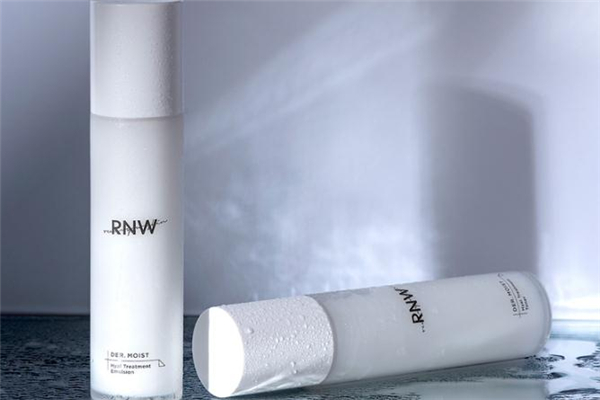 rnw水乳適合油皮嗎 rnw水乳成分 rnw水乳適合油皮嗎 rnw水乳成分