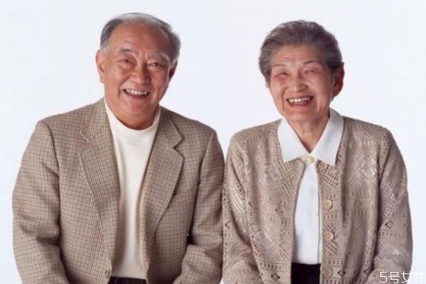 什么是敏感牙齒呢 敏感牙齒有什么癥狀呢 什么是敏感牙齒呢 敏感牙齒有什么癥狀呢