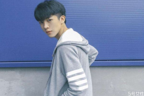 男朋友某天突然說你丑是什么感覺 男生說你丑的真正含義 男朋友某天突然說你丑是什么感覺 男生說你丑的真正含義