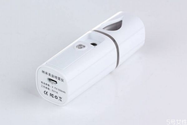 納米噴霧補水儀可以加爽膚水嗎 補水儀和加濕器的區(qū)別 納米噴霧補水儀可以加爽膚水嗎 補水儀和加濕器的區(qū)別