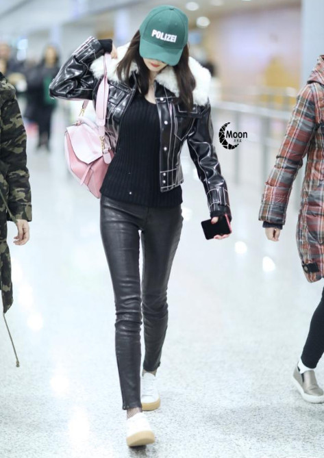 女生為什么喜歡穿緊身褲 女生喜歡穿緊身褲的原因 女生為什么喜歡穿緊身褲 女生喜歡穿緊身褲的原因