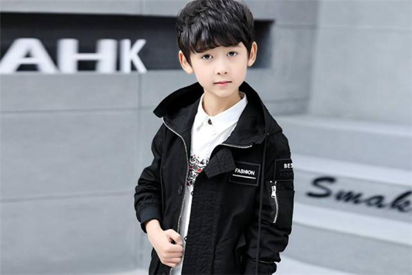 13歲男孩身高標準是多少 13歲男孩身高150正常嗎 13歲男孩身高標準是多少 13歲男孩身高150正常嗎