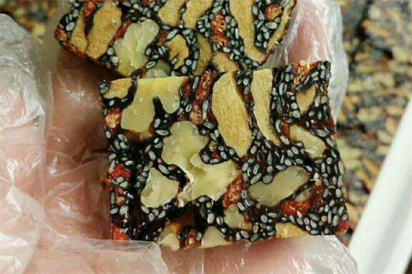 阿膠糕發(fā)苦是什么原因 阿膠糕發(fā)苦能吃嗎 阿膠糕發(fā)苦是什么原因 阿膠糕發(fā)苦能吃嗎