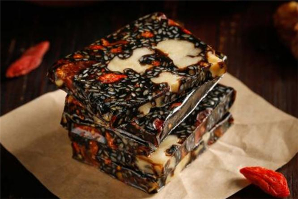 阿膠糕可以去濕氣嗎 濕氣重的人可以吃阿膠糕嗎 阿膠糕可以去濕氣嗎 濕氣重的人可以吃阿膠糕嗎