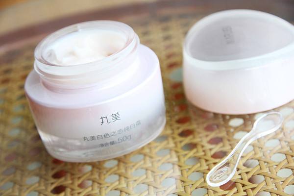 丸美白色之戀適合什么年齡用 丸美白色之戀有什么優(yōu)點(diǎn) 丸美白色之戀適合什么年齡用 丸美白色之戀有什么優(yōu)點(diǎn)