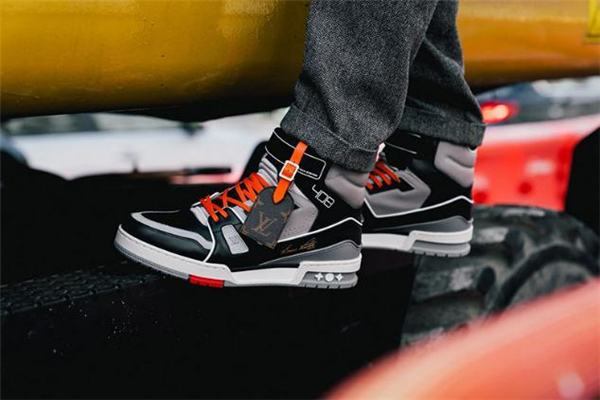 lv 408 trainer什么時候發(fā)售-lv 408 trainer在哪買 lv 408 trainer什么時候發(fā)售-lv 408 trainer在哪買