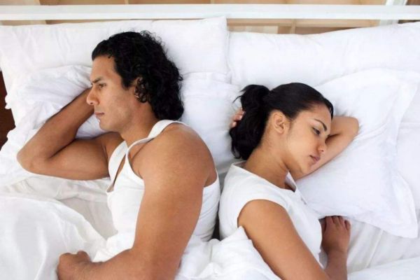 夫妻長期冷戰(zhàn)怎么解決 夫妻長期冷戰(zhàn)會怎么樣