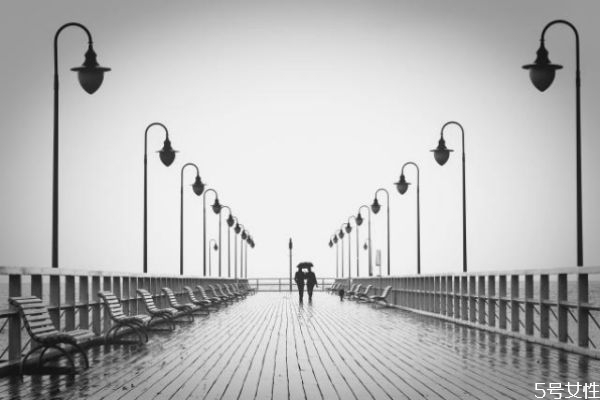 什么樣女人吸引有錢(qián)人 跟有錢(qián)男人交往的忌諱 什么樣女人吸引有錢(qián)人 跟有錢(qián)男人交往的忌諱