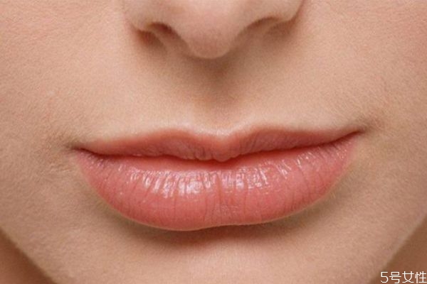 漂唇反色期是多久 漂唇的注意事項 漂唇反色期是多久 漂唇的注意事項