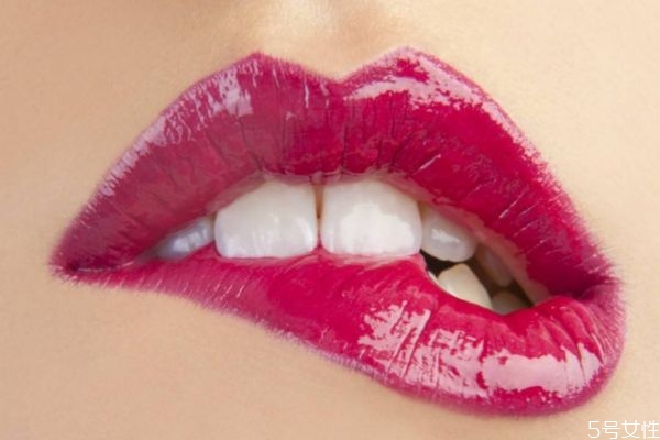 漂唇可以維持多少年 漂唇能保持多久 漂唇可以維持多少年 漂唇能保持多久