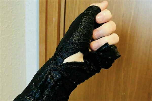 名膜壹號黑金面膜適合什么年齡 名膜壹號黑金面膜測評 名膜壹號黑金面膜適合什么年齡 名膜壹號黑金面膜測評