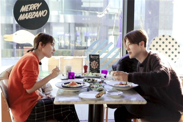 男人為什么喜歡和前任保持聯(lián)系 男朋友和前任聯(lián)系怎么辦 男人為什么喜歡和前任保持聯(lián)系 男朋友和前任聯(lián)系怎么辦