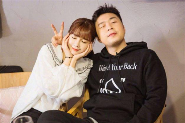 結(jié)婚了該不該和前任聯(lián)系 結(jié)婚后該不該刪除前任 結(jié)婚了該不該和前任聯(lián)系 結(jié)婚后該不該刪除前任