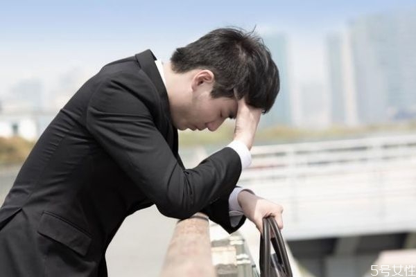 分手后還可以聯(lián)系嗎 前任突然發(fā)消息應(yīng)不應(yīng)該回復(fù)呢 分手后還可以聯(lián)系嗎 前任突然發(fā)消息應(yīng)不應(yīng)該回復(fù)呢