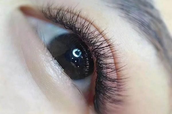 嫁接睫毛能管多長(zhǎng)時(shí)間 嫁接睫毛后如何保持更長(zhǎng)時(shí)間