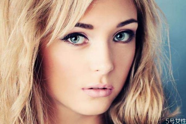 多大會有魚尾紋呢 魚尾紋可以怎么樣消除呢 多大會有魚尾紋呢 魚尾紋可以怎么樣消除呢