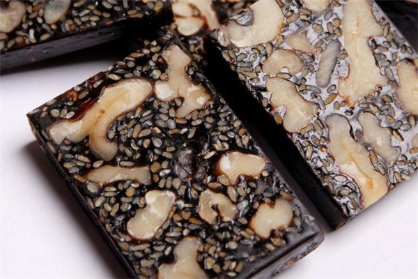 阿膠糕早上吃好還是晚上吃好 阿膠糕晚上睡前吃好嗎 阿膠糕早上吃好還是晚上吃好 阿膠糕晚上睡前吃好嗎