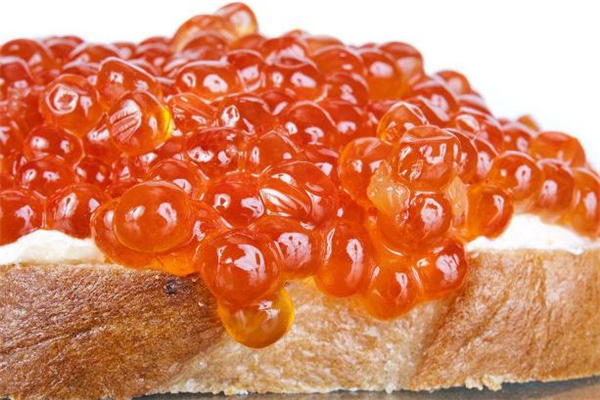 魚子醬為什么要放在虎口吃 魚子醬為什么要放在手上吃 魚子醬為什么要放在虎口吃 魚子醬為什么要放在手上吃