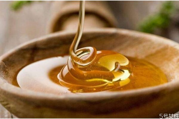 自制的蜂蜜面膜有什么呢 如何自制蜂蜜面膜呢 自制的蜂蜜面膜有什么呢 如何自制蜂蜜面膜呢