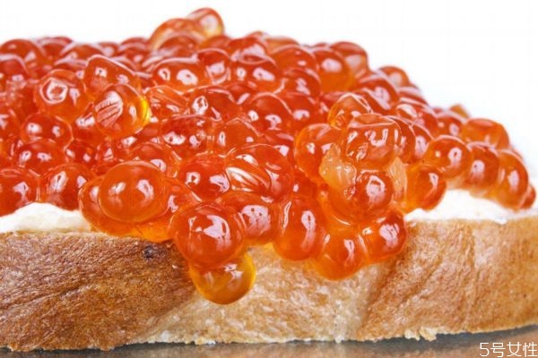 魚子醬有什么營養(yǎng)價值呢 魚子醬應(yīng)該怎么吃呢 魚子醬有什么營養(yǎng)價值呢 魚子醬應(yīng)該怎么吃呢