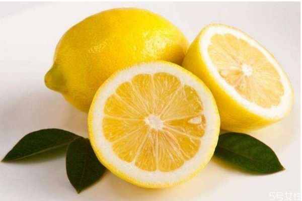 檸檬的主要成分是什么呢 檸檬有什么功效呢 檸檬的主要成分是什么呢 檸檬有什么功效呢