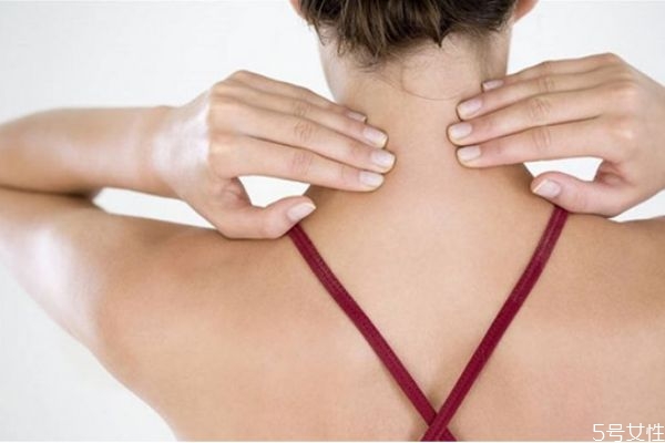 頸紋霜可以預(yù)防頸紋嗎 頸紋霜到底有用沒有 頸紋霜可以預(yù)防頸紋嗎 頸紋霜到底有用沒有