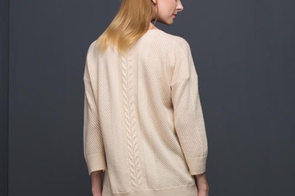 羊絨衫怎么收納好 羊絨衫掛著變大了怎么辦 羊絨衫怎么收納好 羊絨衫掛著變大了怎么辦