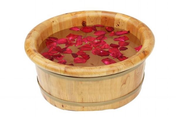 泡腳應(yīng)該用多少度的熱水呢 泡腳最多可以泡多久呢 泡腳應(yīng)該用多少度的熱水呢 泡腳最多可以泡多久呢