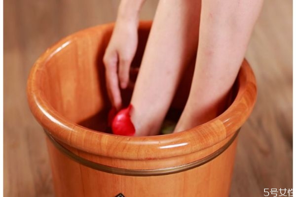 什么樣的泡腳桶比較好呢 電動的泡腳桶好嗎 什么樣的泡腳桶比較好呢 電動的泡腳桶好嗎