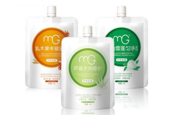 補(bǔ)水面膜什么時候用 冬季敷面膜的最佳時間 補(bǔ)水面膜什么時候用 冬季敷面膜的最佳時間