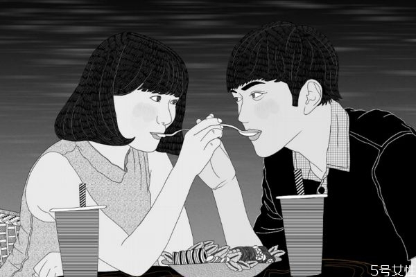 女生愛情里秘密有什么呢 女生在乎男生的表現(xiàn)有什么呢 女生愛情里秘密有什么呢 女生在乎男生的表現(xiàn)有什么呢