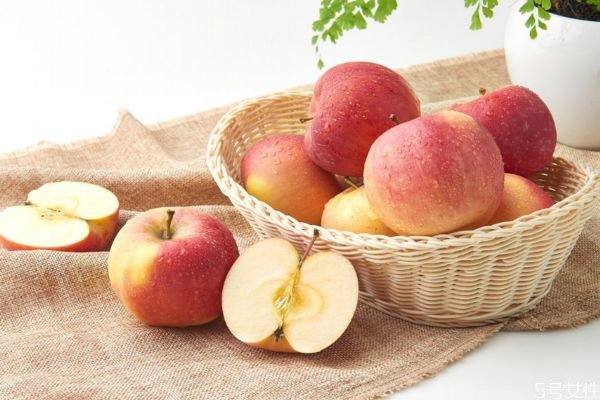 吃什么可以預(yù)防皺紋呢 想要年輕應(yīng)該吃什么呢 吃什么可以預(yù)防皺紋呢 想要年輕應(yīng)該吃什么呢