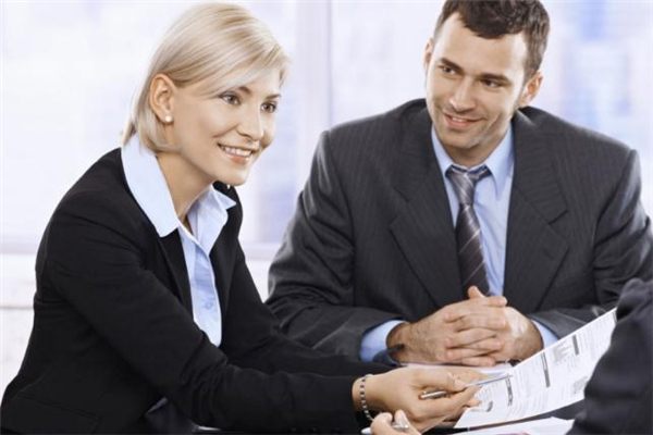 職場女性該不該隱婚 為什么職場女性都選擇不結婚 職場女性該不該隱婚 為什么職場女性都選擇不結婚